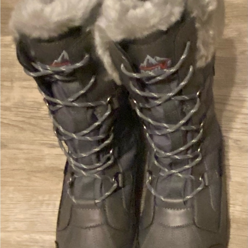 Mountain Gear Gray Winter Boots